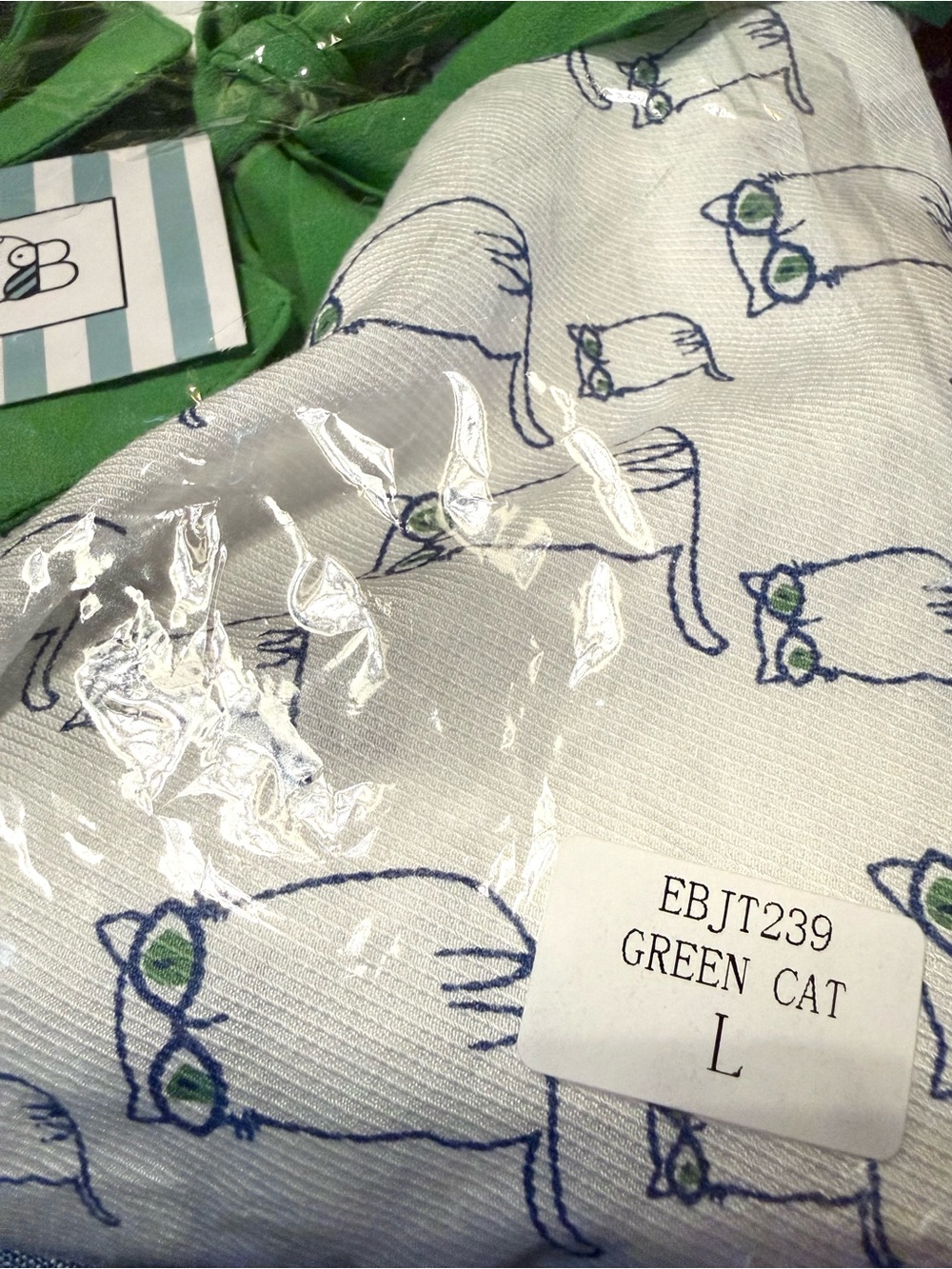 Tulip B Cat Print Bow Collar Blouse in Green and White - Picture 6 of 9